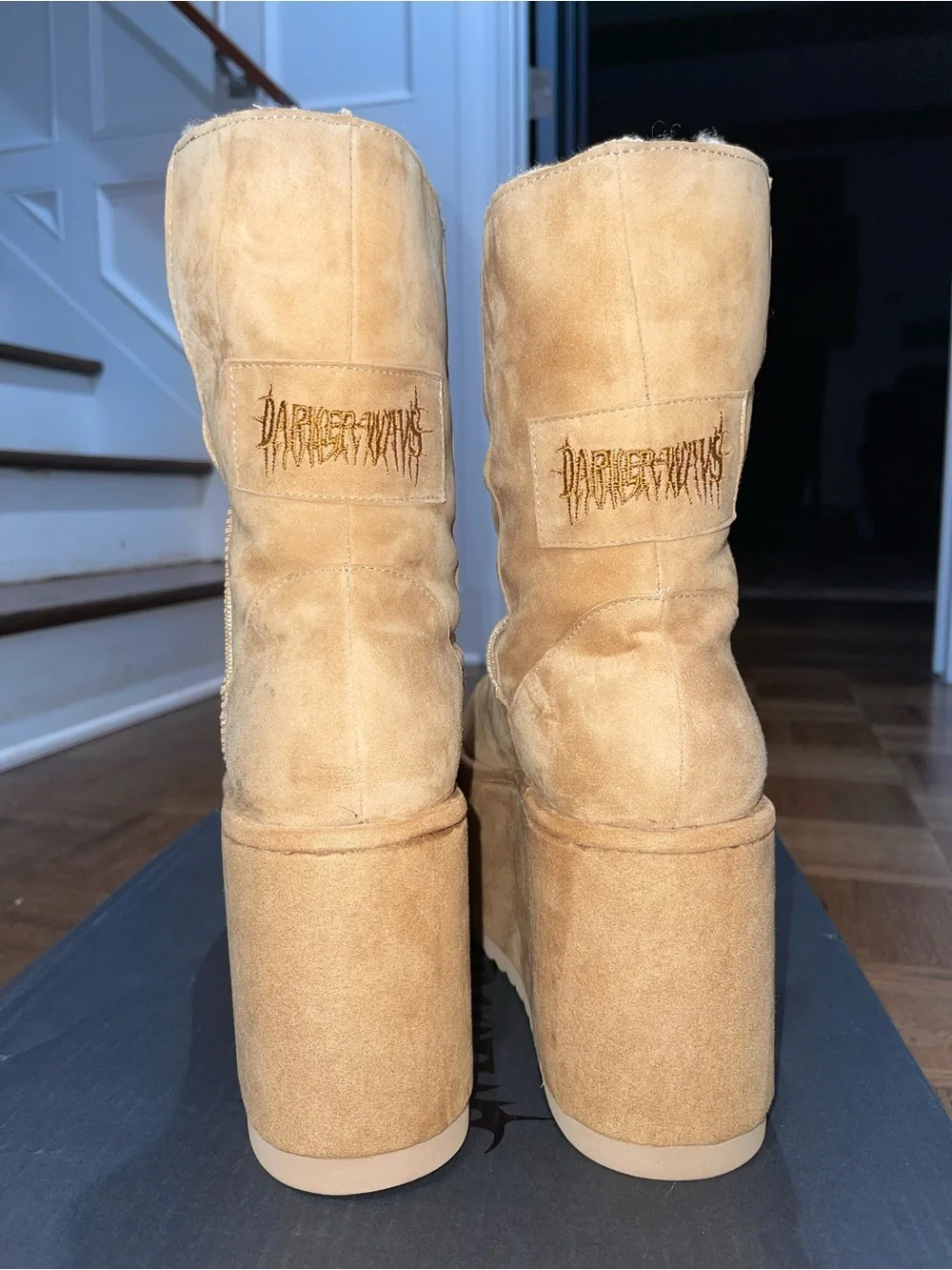 DOLLS KILL ATMOSPHERE FLEECE LINED SUEDE PLATFORM BOOTS DW21-416 US 8 BROWN NWT - Picture 3 of 10